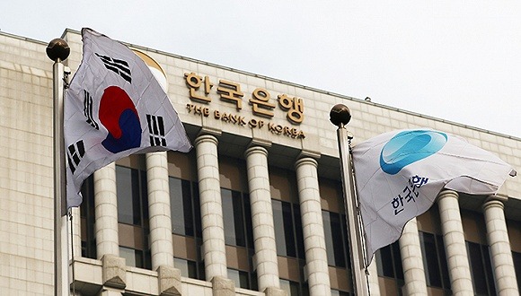 O Banco central da Coréia planeja executar o projeto de tecnologia de blockchain da prova de conceito do consórcio R3. Kim Jung-hyuk, chefe da equipe de planejamento de e-finanças para o serviço de supervisão financeira do banco, anunciou o projeto na conferência Digital Money 2017, de acordo com a EconoTimes.