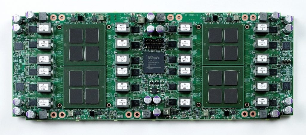 A GMO Internet Group Corporation anunciou o desenvolvimento bem-sucedido de chips de mineração Fin Fet Compact (FFC) de 12 nanômetros. De acordo com o site da empresa, este é um importante passo em direção à criação de dispositivos de 7 nanômetros ainda mais produtivos.