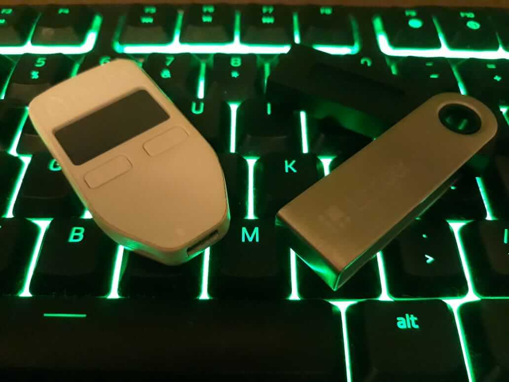 Brechas de segurança são encontradas em Trezor e Ledger